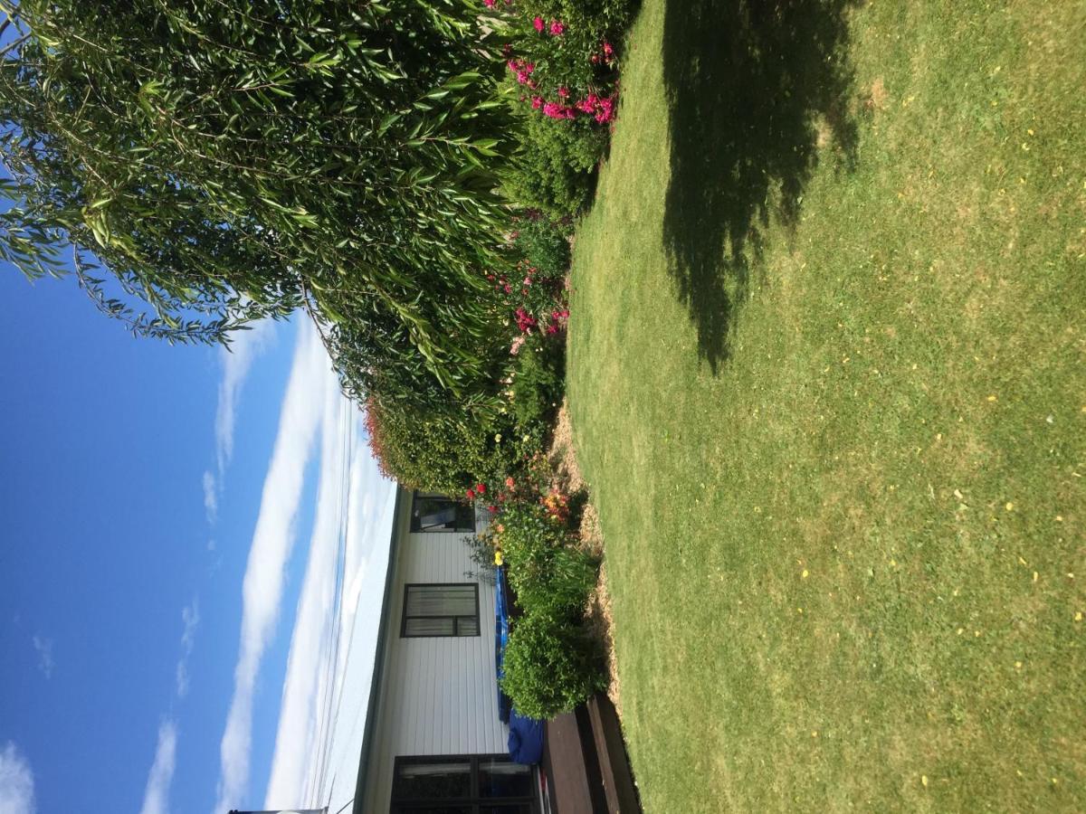 Villa Terrific House On Totara Drive Twizel Esterno foto